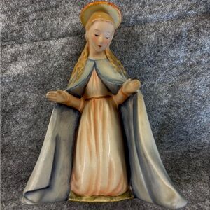 1951 W. Goebel Hummel Virgin Mary 214/A Nativity Figure